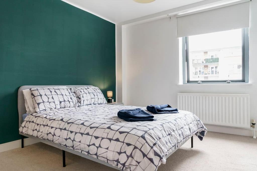 Stylish City Centre 2 Bedroom Apartment With Belfast Cityscape View Esterno foto